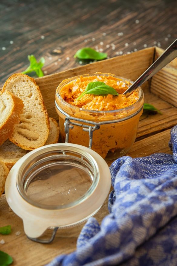 Tomatenbutter selber machen - Du brauchst keine 10 Minuten!